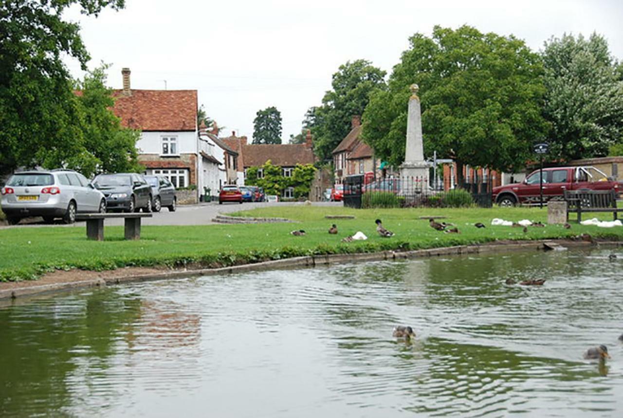 Village Homestay B&B Near Oxford Haddenham  外观 照片