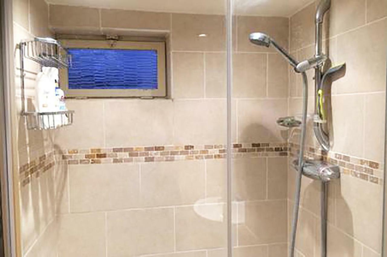 Village Homestay B&B Near Oxford Haddenham  外观 照片